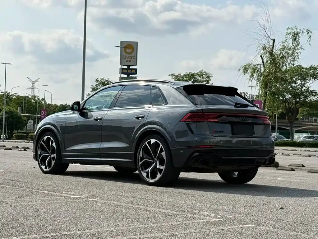 Audi RS Q8 2021 из CN, фото 8