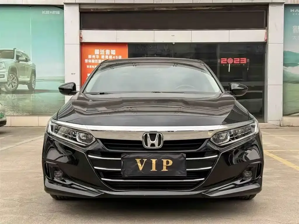 Honda Accord — фото 10