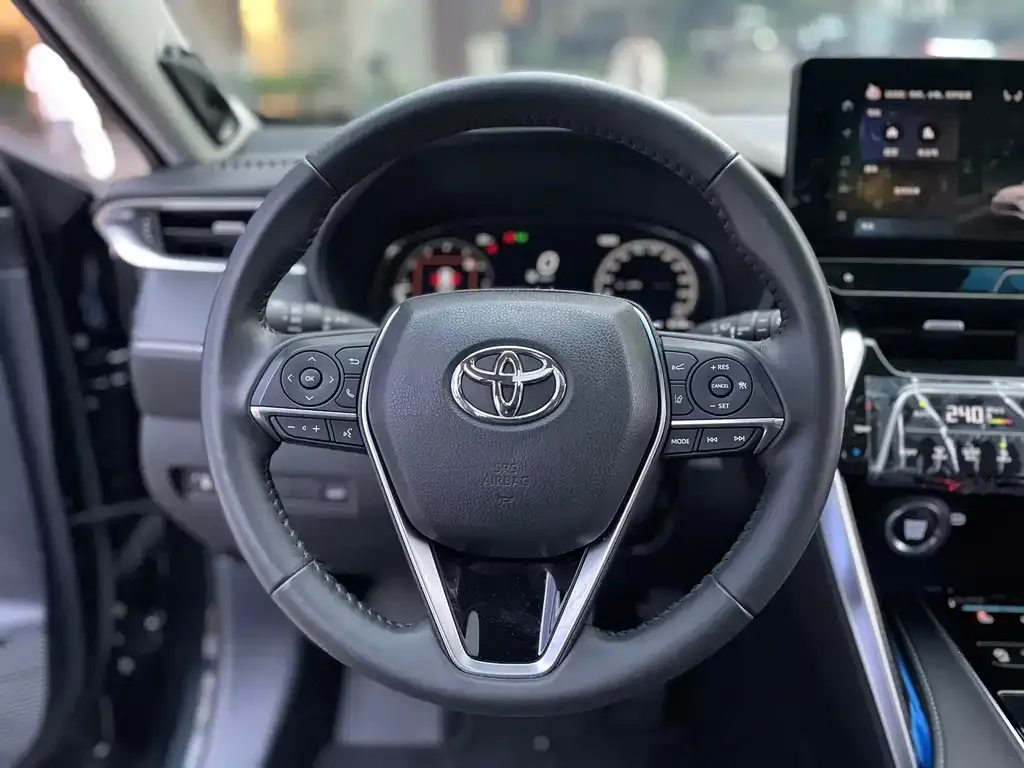 Toyota Venza — фото 2