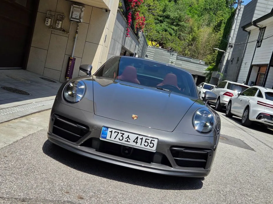Porsche 911 2024 из KR, фото 9