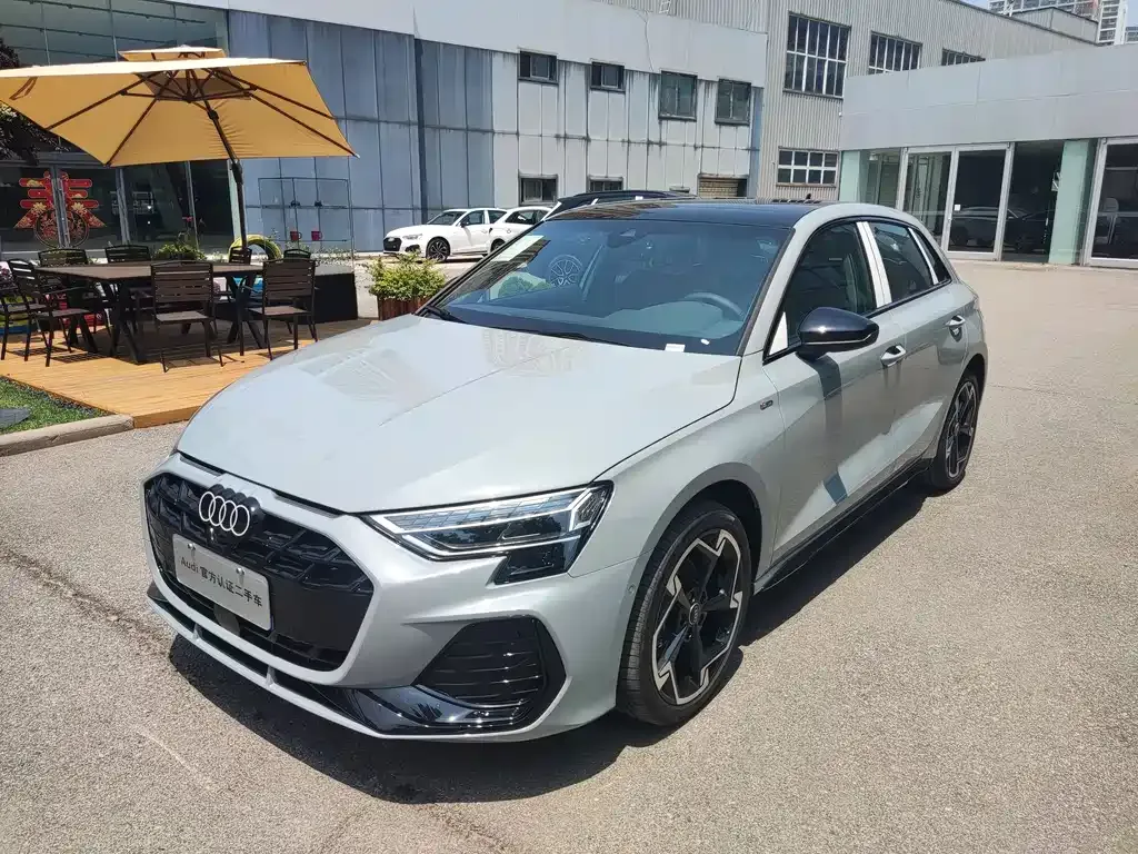 Audi A3 — фото 1