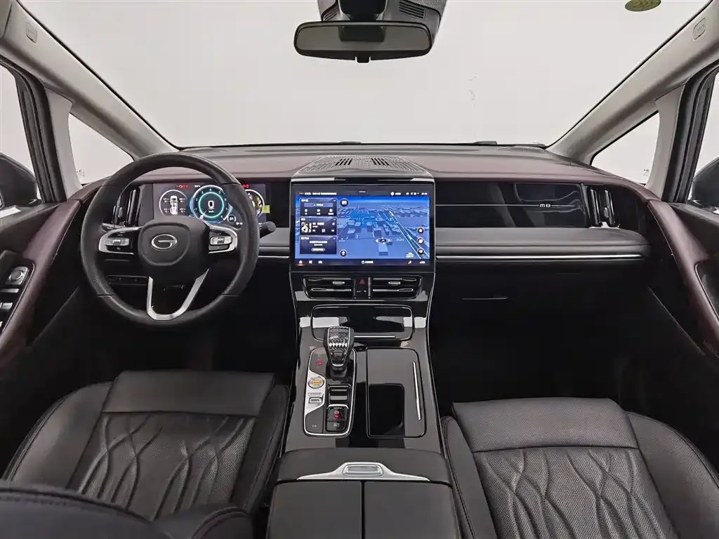 GAC Motor Trumpchi M8 — фото 10