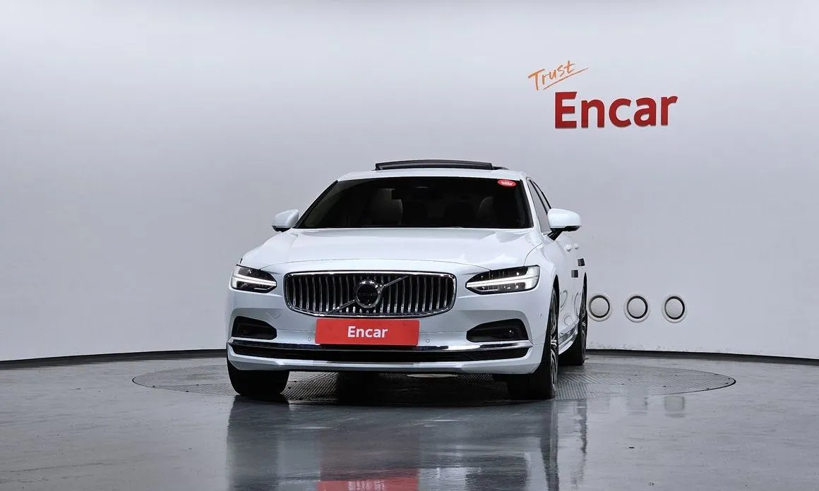 Volvo S90 2024 из KR, фото 2