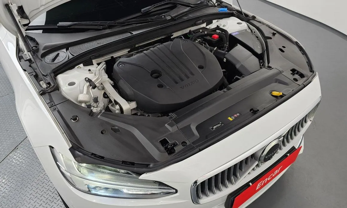 Volvo S90 2024 из KR, фото 3