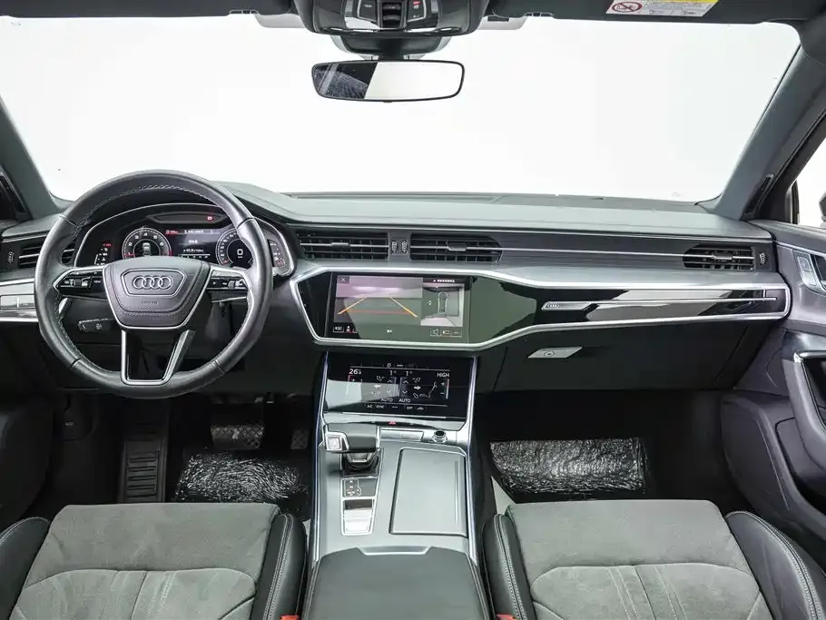 Audi A6L — фото 7