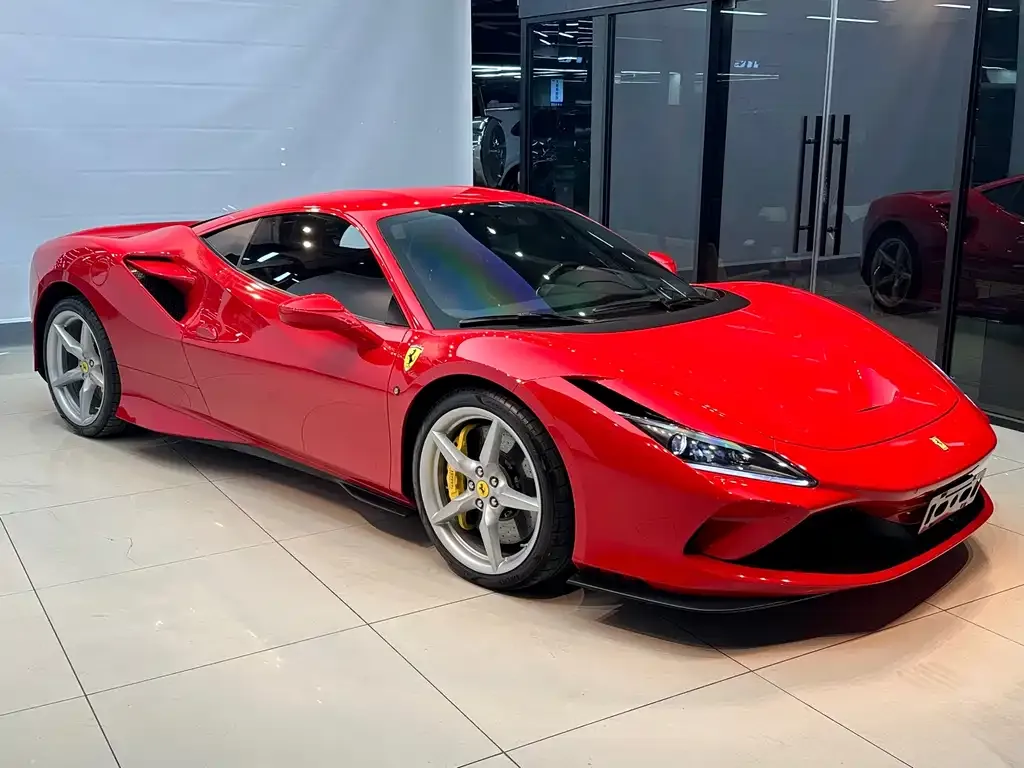 Ferrari F8 — фото 10