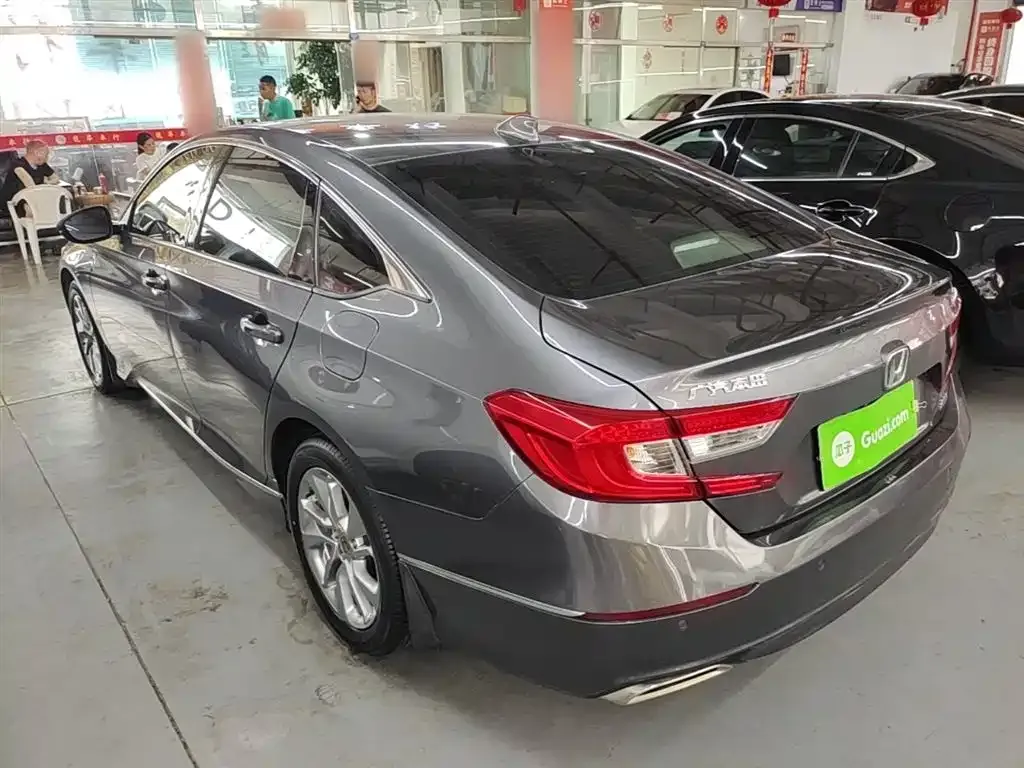 Honda Accord — фото 4