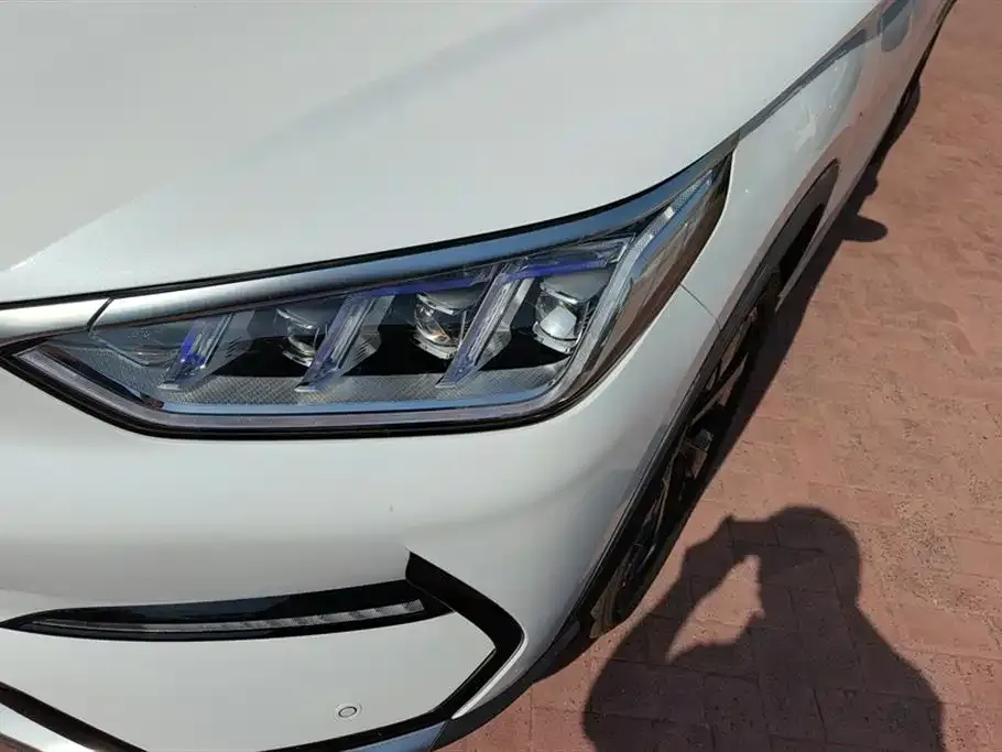 BYD PLUS New Energy — фото 6