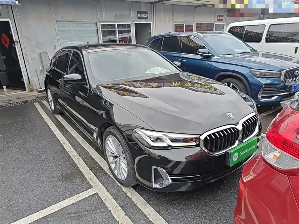 BMW 5 Series — фото 10