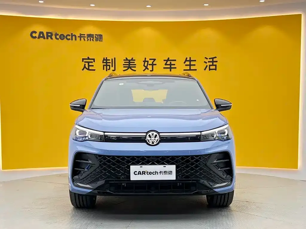 Volkswagen Tiguan L — фото 7