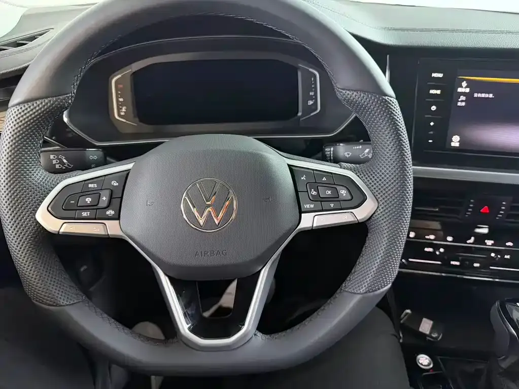 Volkswagen Passat — фото 4