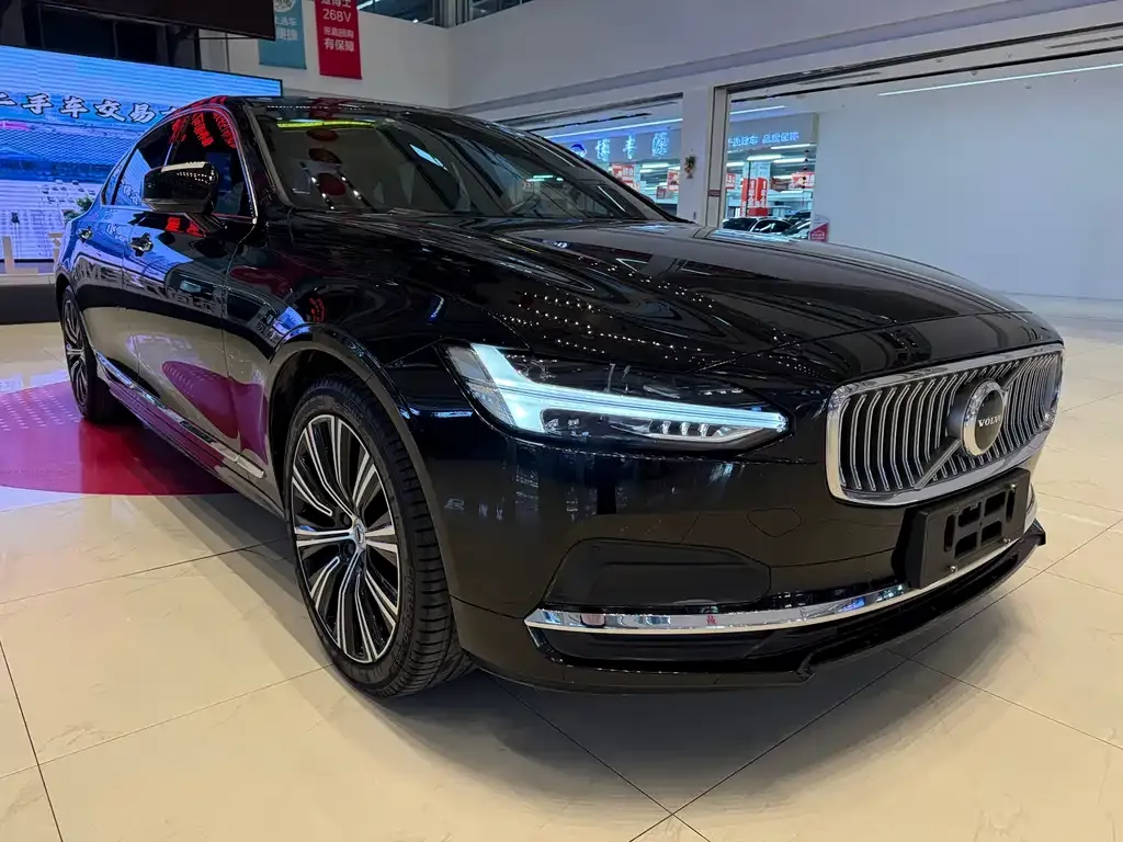 Volvo S90 — фото 4