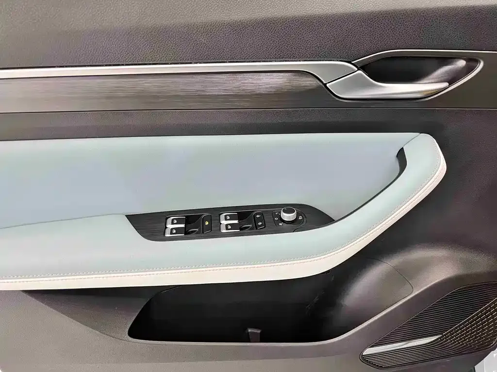 Geely Emgrand S 2023 из CN, фото 8