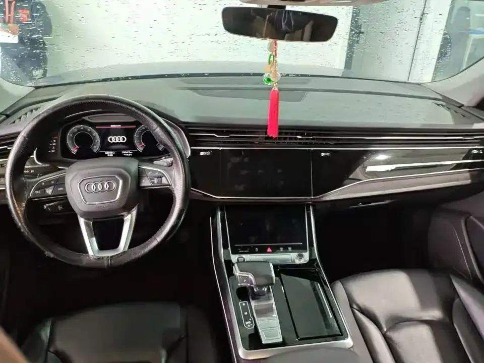 Audi Q8 2022 из CN, фото 4