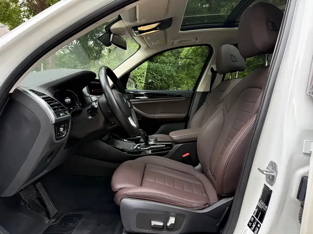 BMW X3 2021 из CN, фото 8