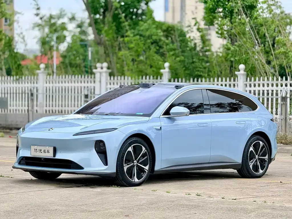 NIO ET5T — фото 10