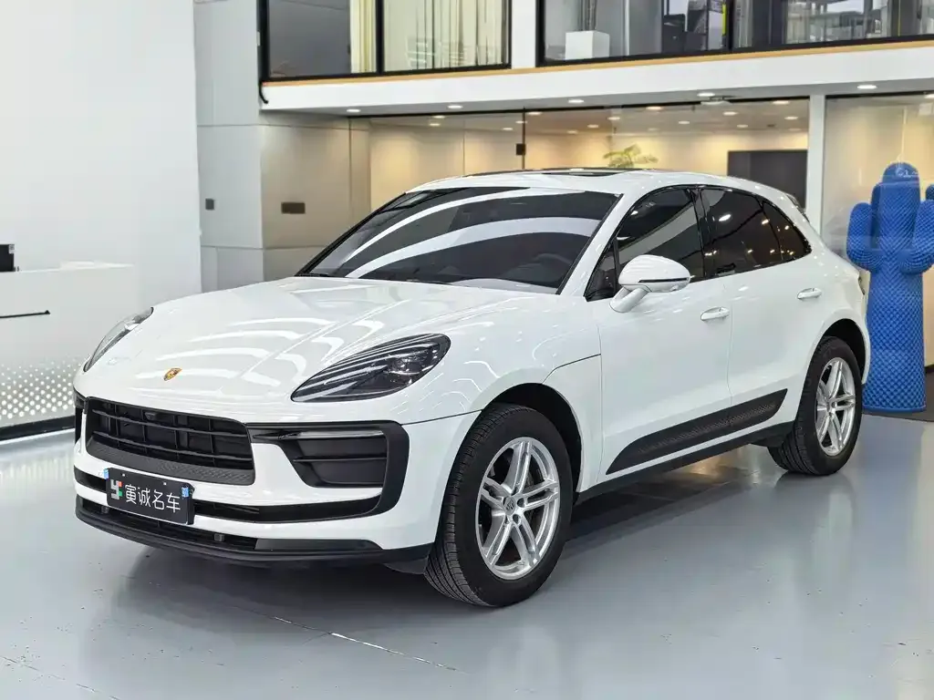 Porsche Macan — фото 1