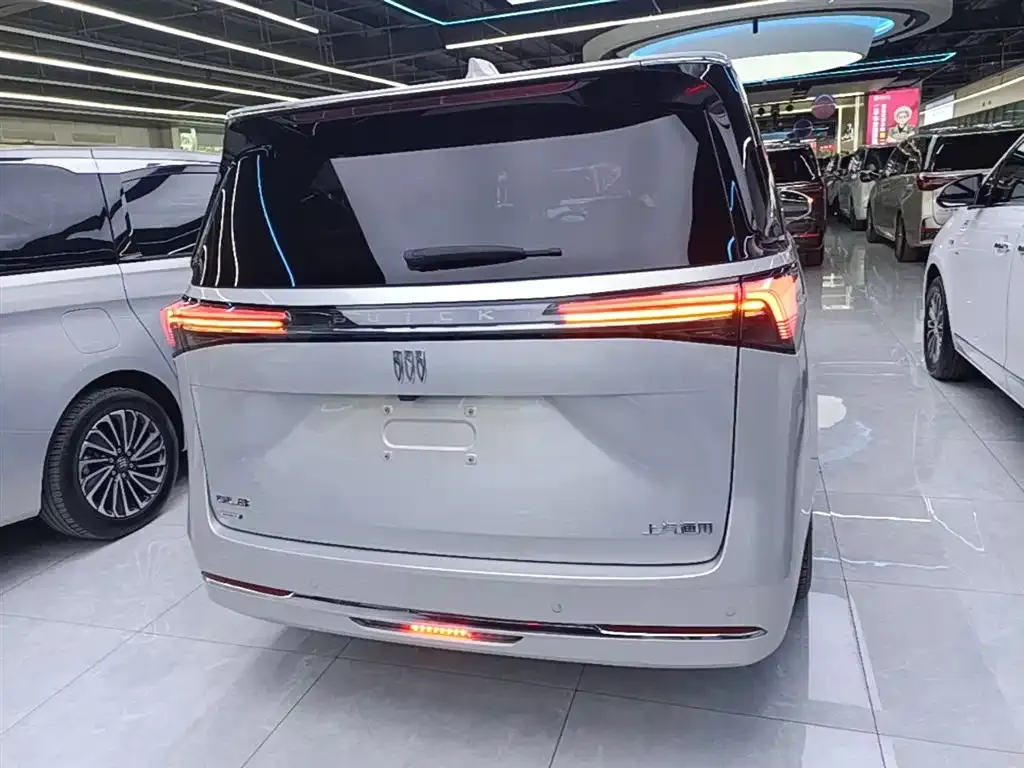 Buick GL8 Hybrid 2025 из CN, фото 10