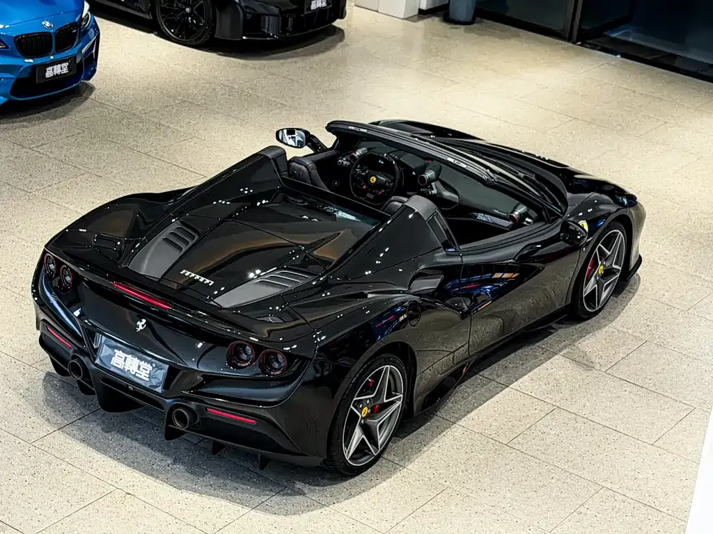 Ferrari F8 — фото 5