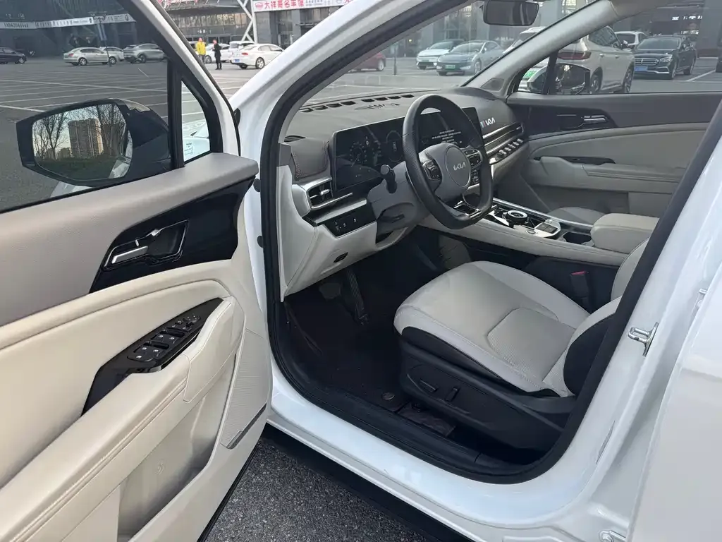 Kia Sportage — фото 6
