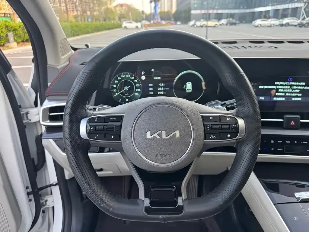 Kia Sportage — фото 7