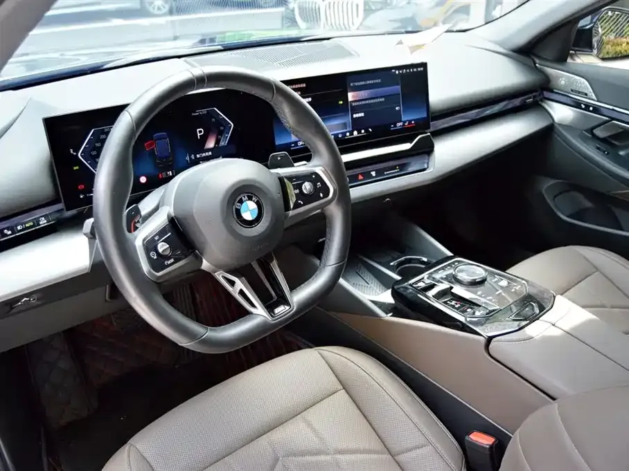 BMW 5 Series — фото 2
