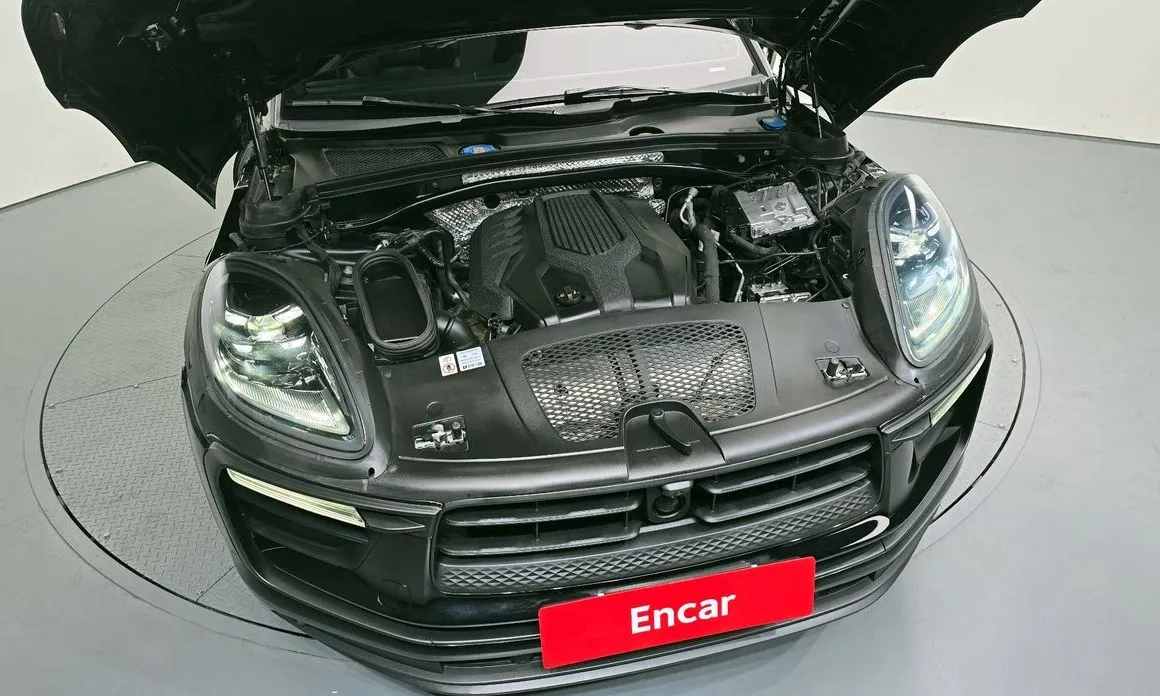 Porsche Macan 2024 из KR, фото 5