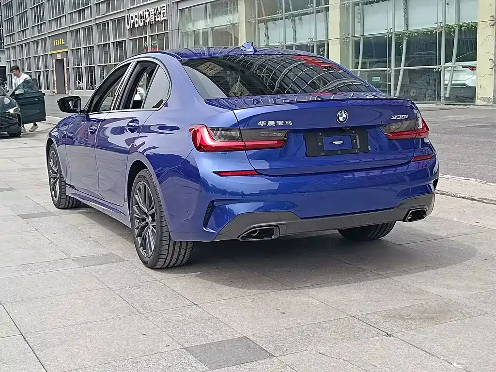 BMW 3 Series — фото 10