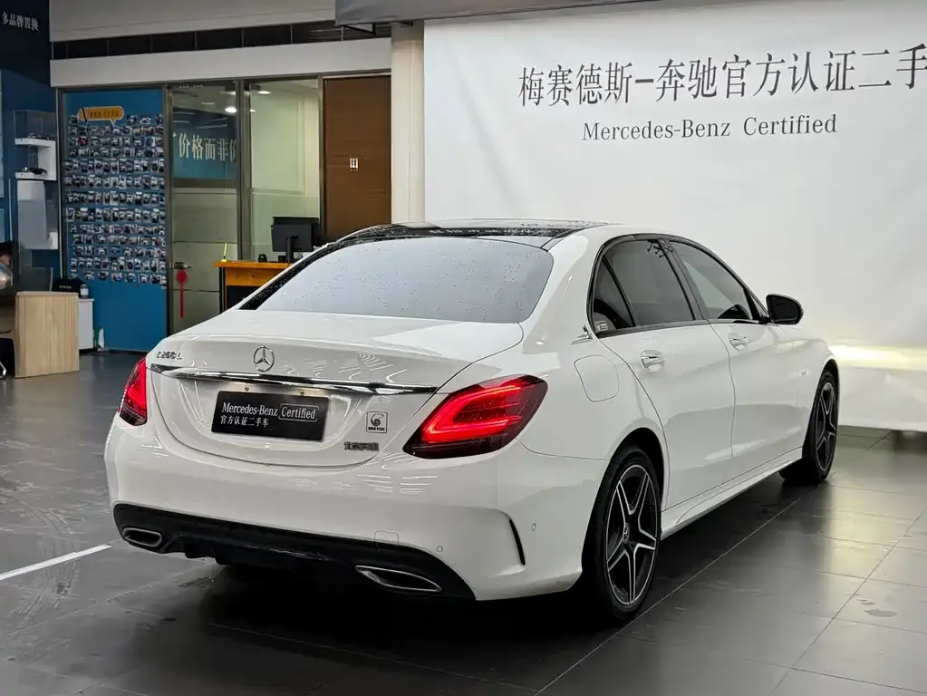 Mercedes-Benz C-Class — фото 10