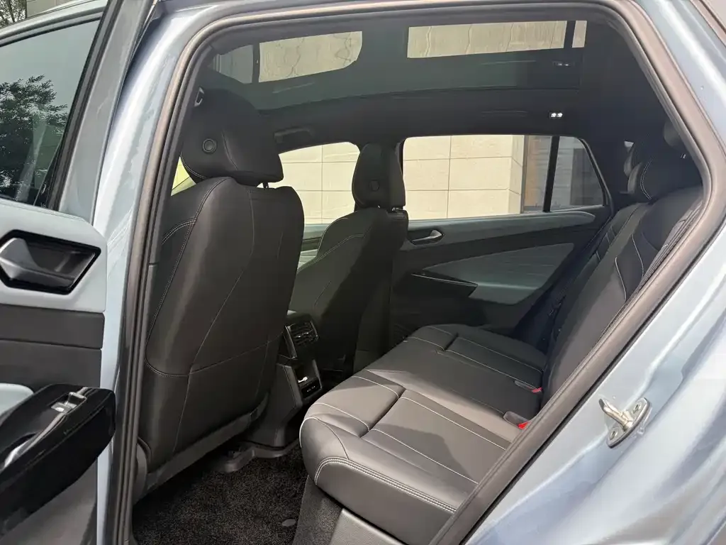 Volkswagen ID.4 X 2024 из CN, фото 3