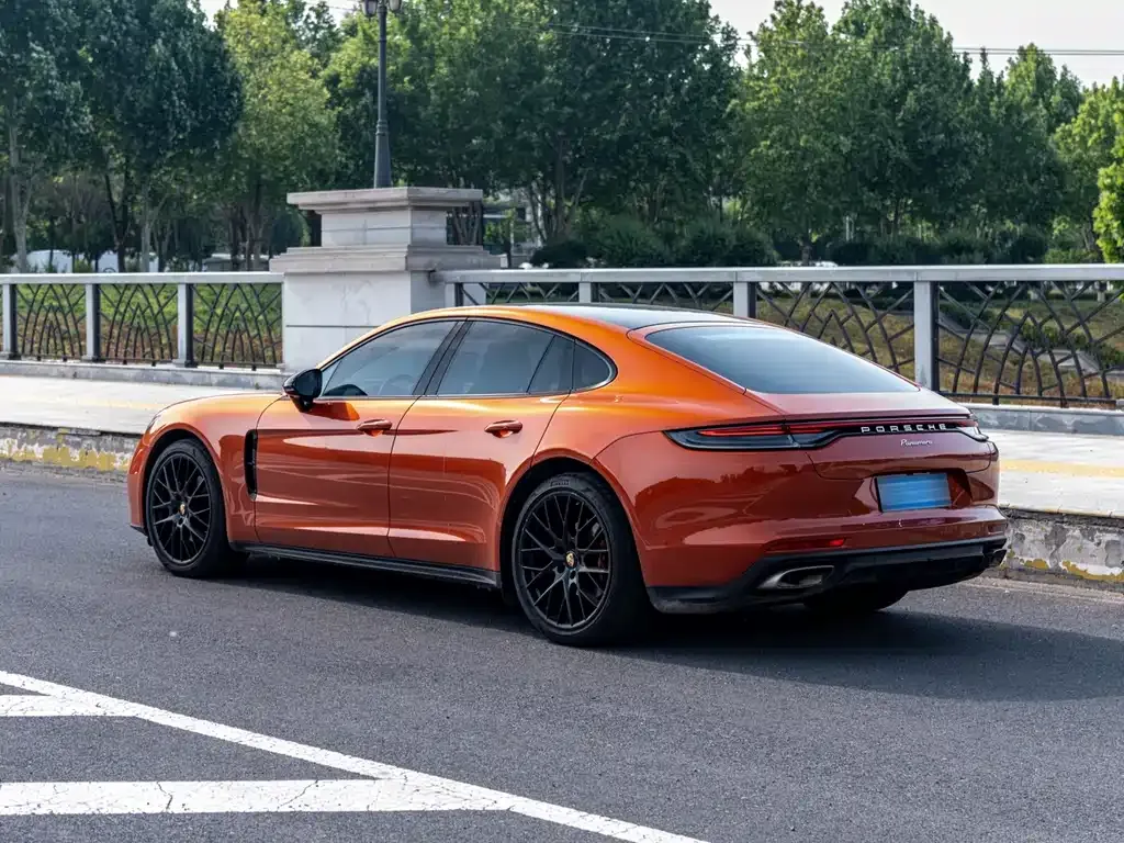 Porsche Panamera — фото 4