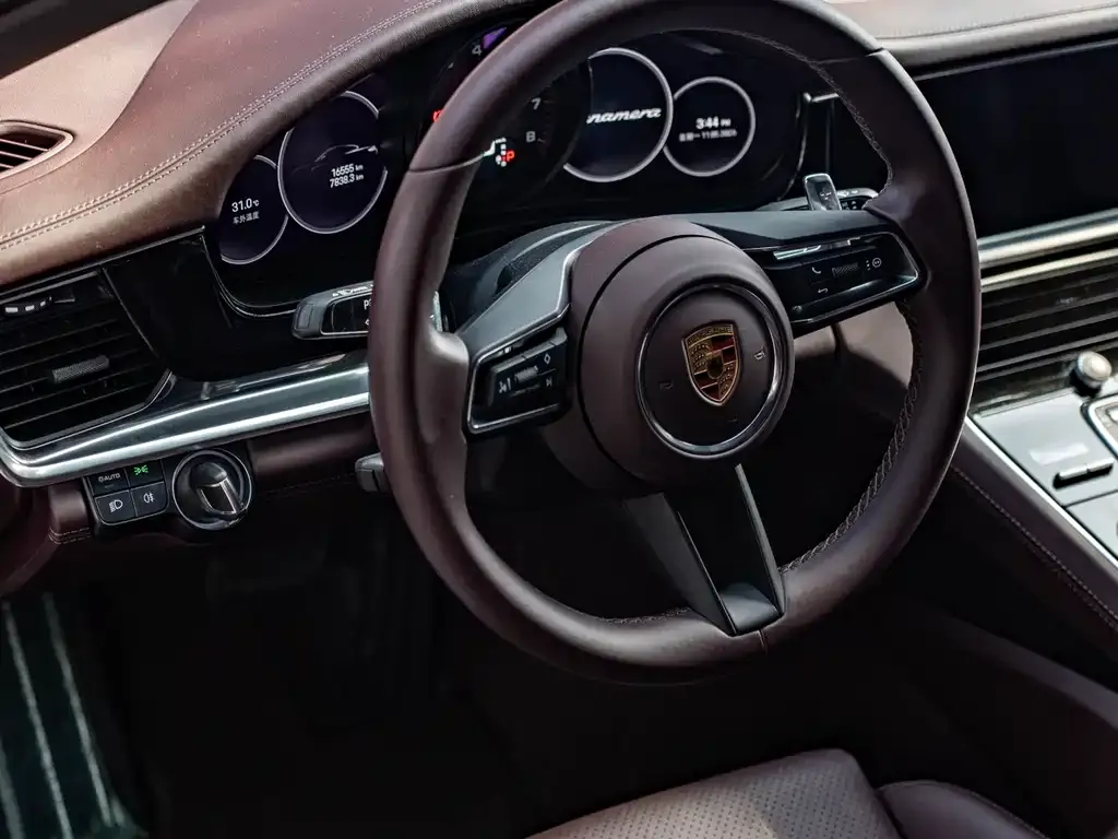 Porsche Panamera — фото 6
