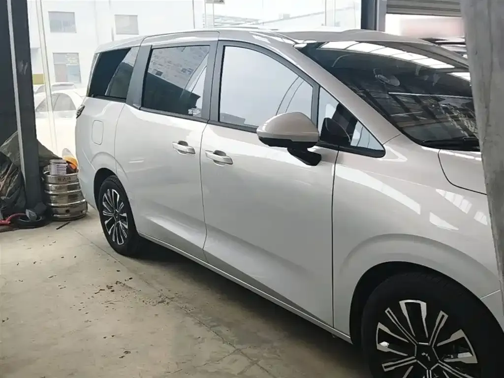 Wuling Starlight 730 New Energy 2025 из CN, фото 7