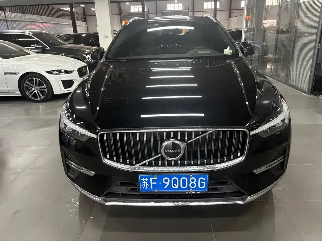 Volvo XC60 — фото 7