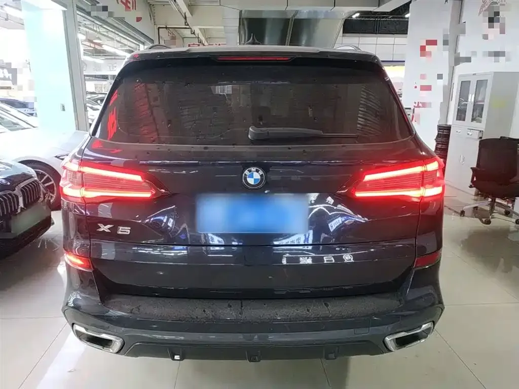 BMW X5 — фото 9