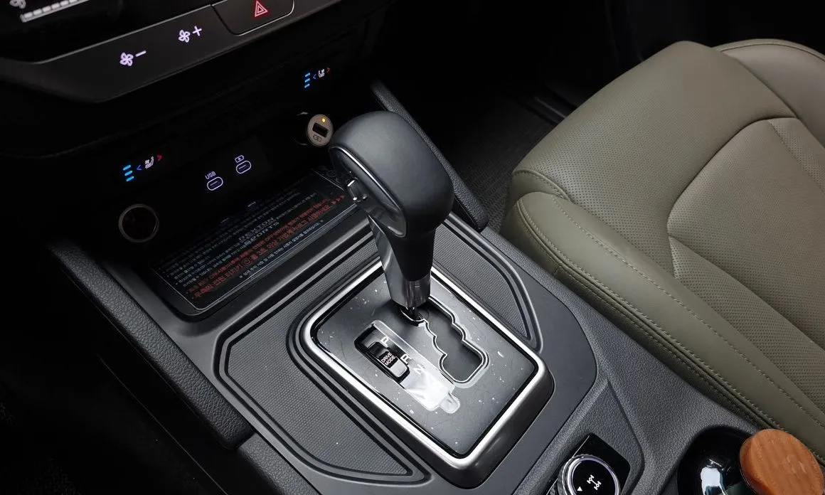 KG Mobility (Ssangyong) Rexton 2024 из KR, фото 3