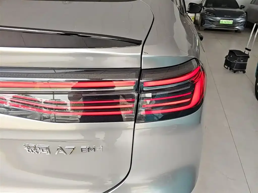 Geely Galaxy A7 2025 из CN, фото 7