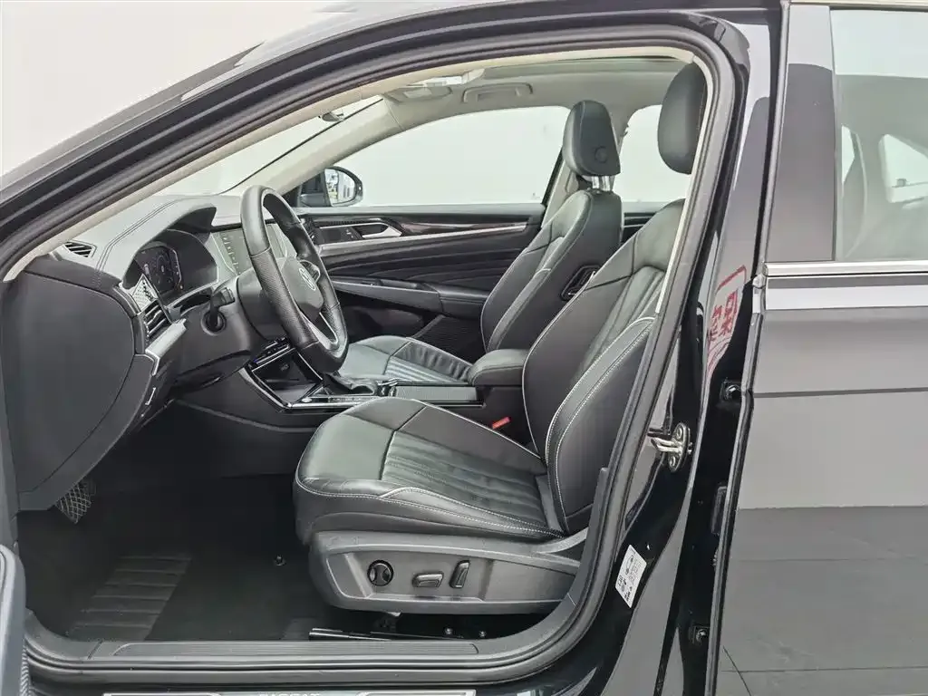 Volkswagen Passat New Energy 2023 из CN, фото 5