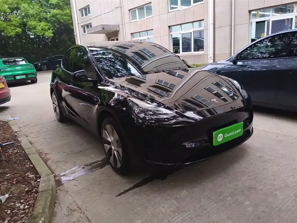 Tesla Model Y — фото 7