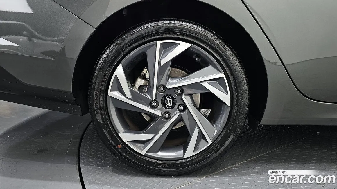 Hyundai AVANTE — фото 6