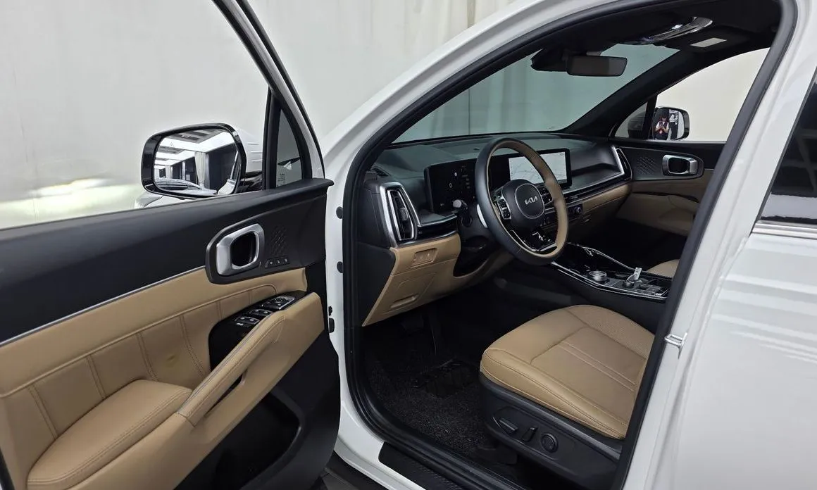 Kia Sorento — фото 5