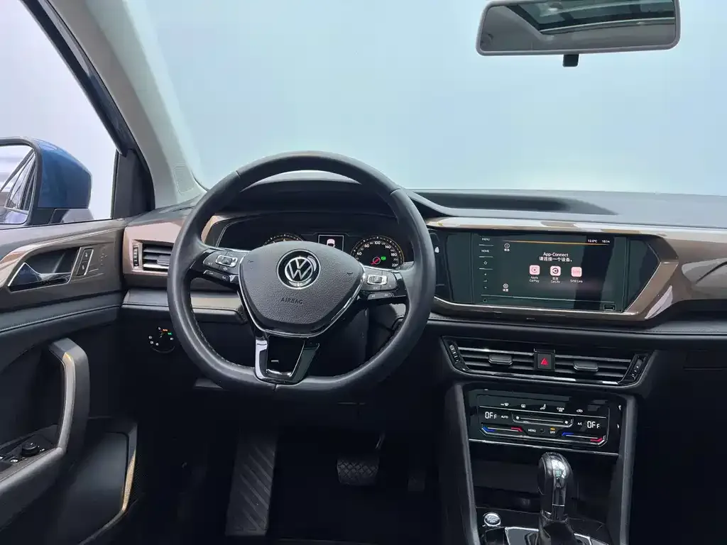 Volkswagen Tharu — фото 4