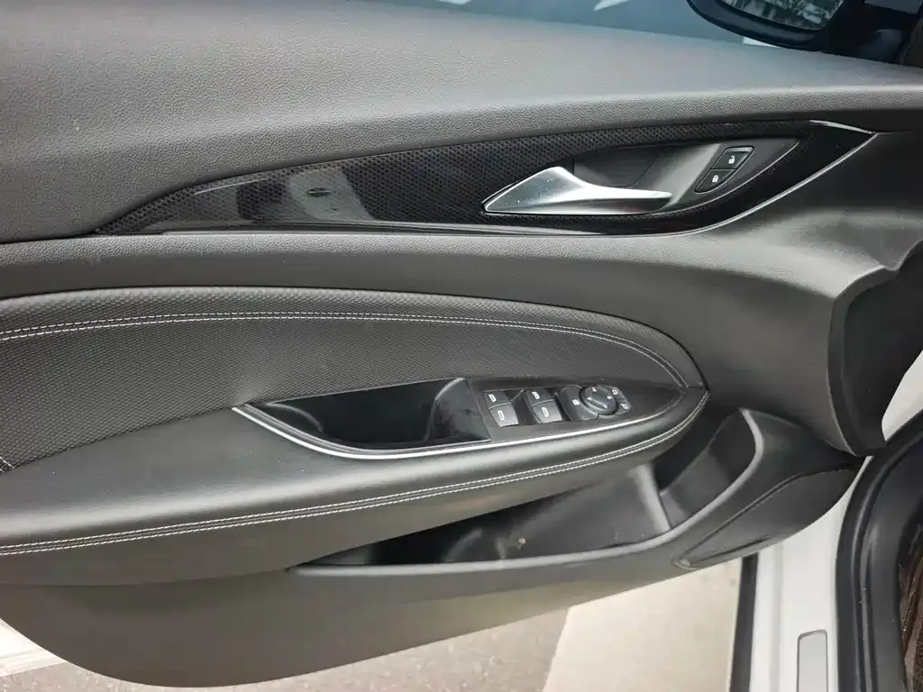 Buick Regal — фото 2