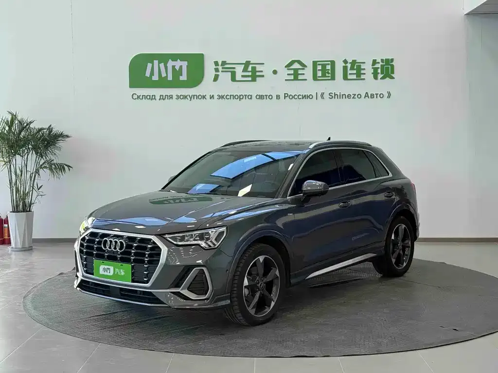 Audi Q3 — фото 1