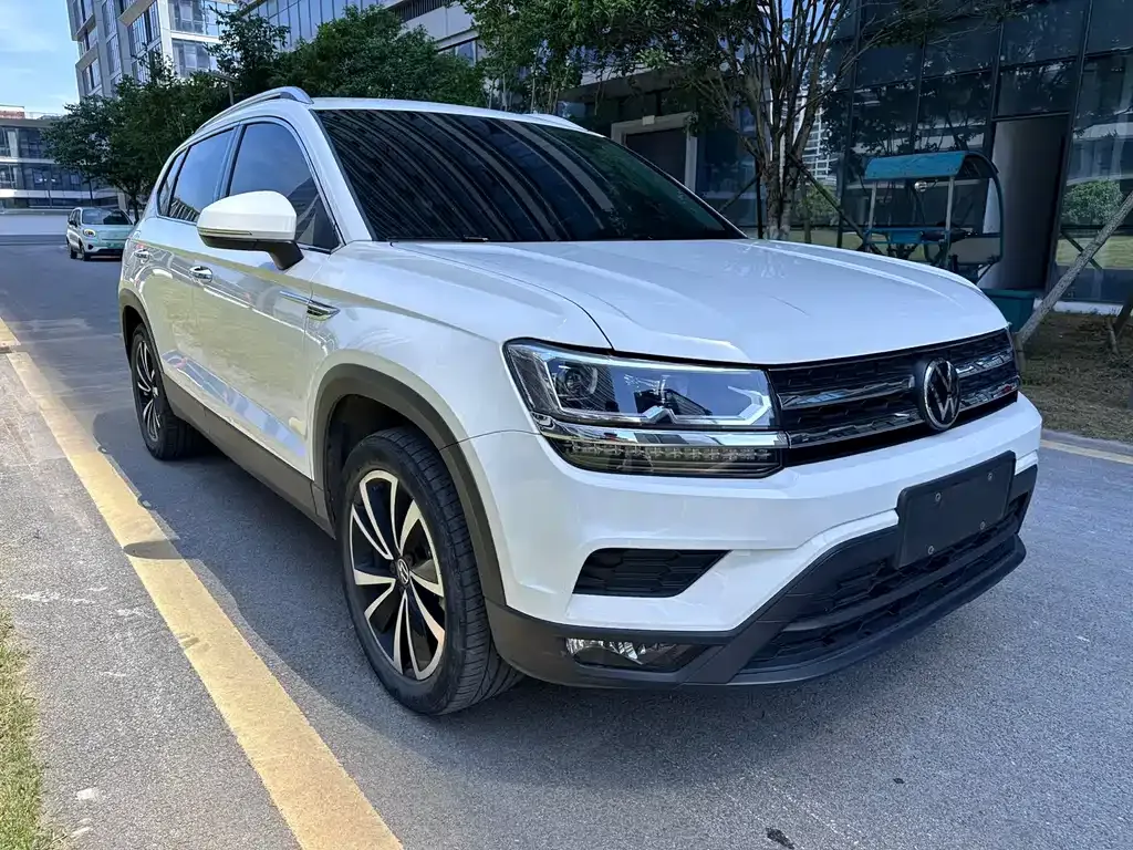 Volkswagen Tharu — фото 8