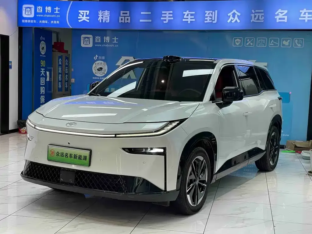 Toyota Platinum 3X