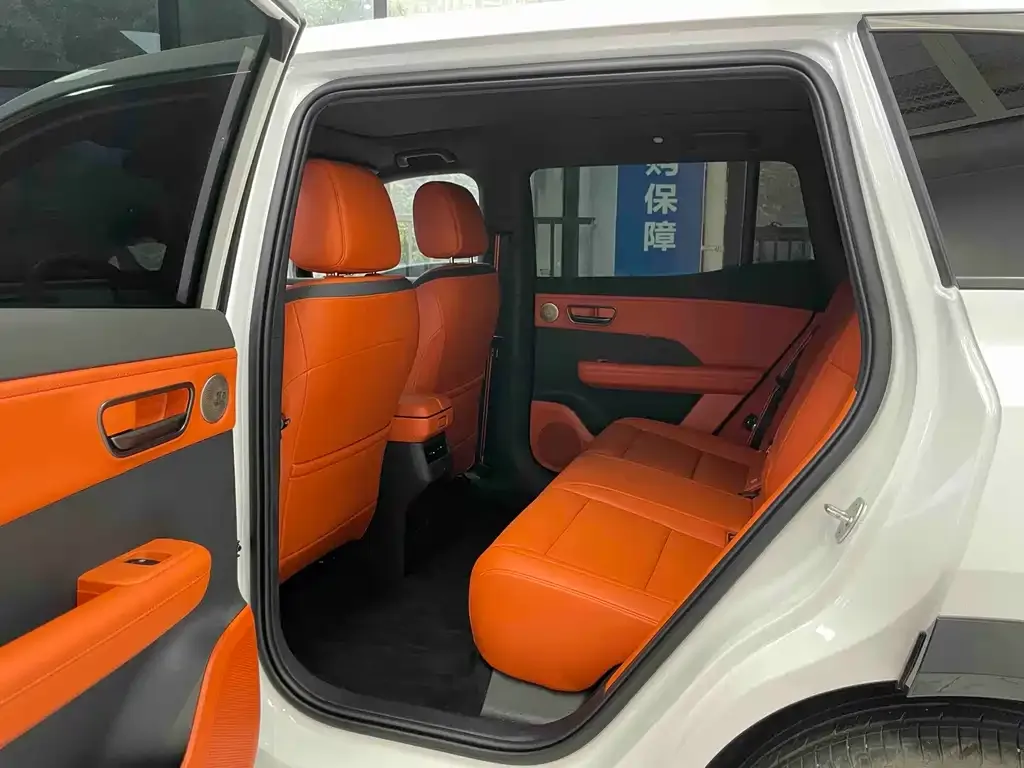 Toyota Platinum 3X 2025 из CN, фото 3