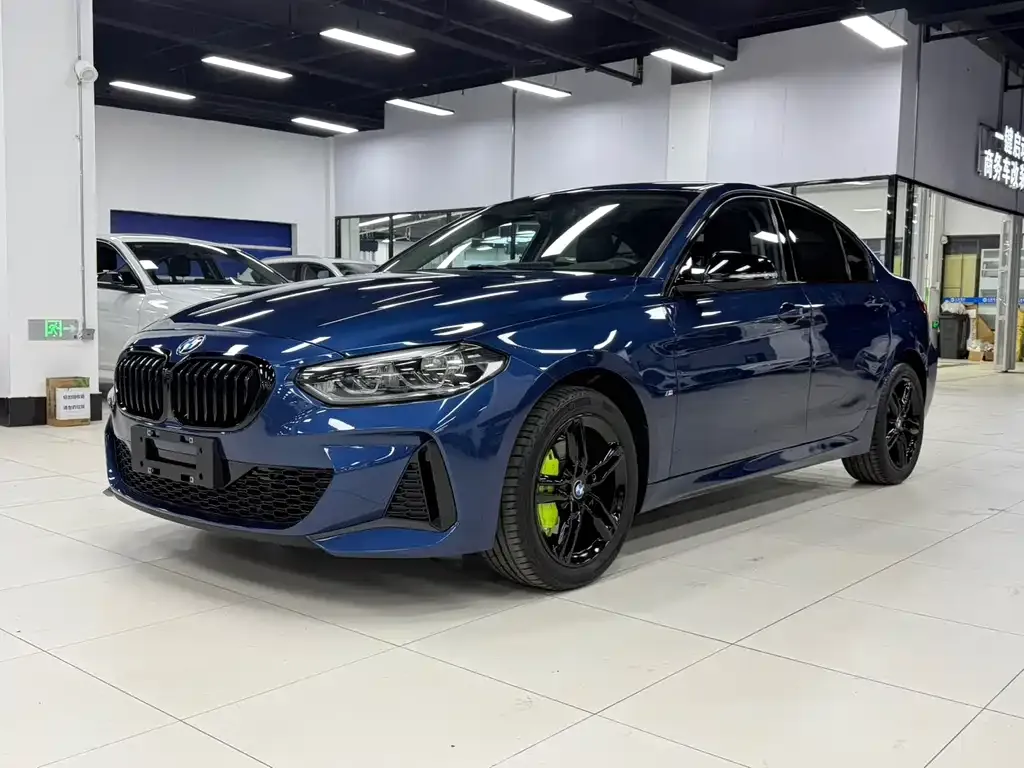 BMW 1 Series — фото 1