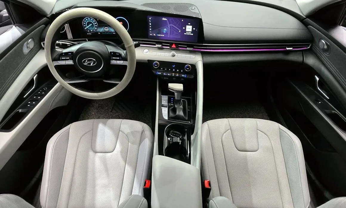 Hyundai AVANTE — фото 8
