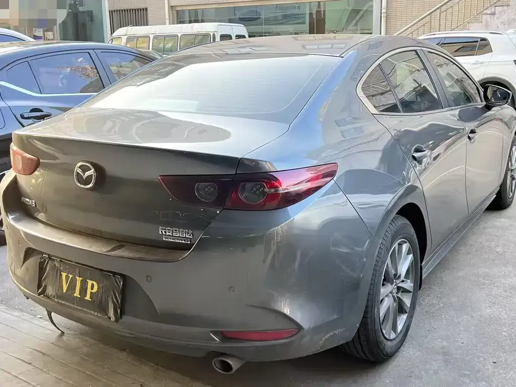 Mazda 3 Axela 2023 из CN, фото 4